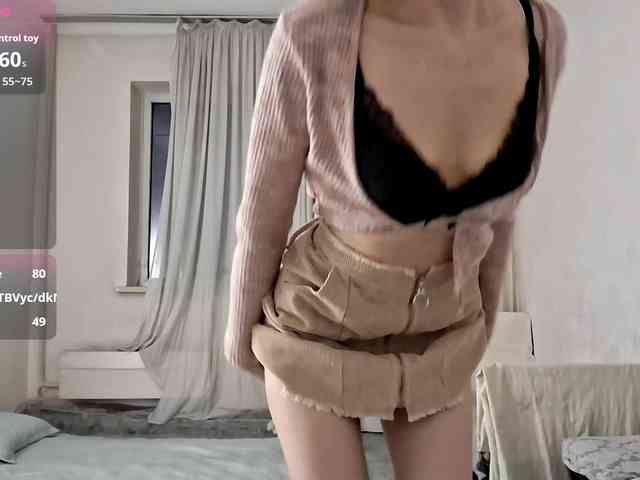 UrSweetieLeigh webcam