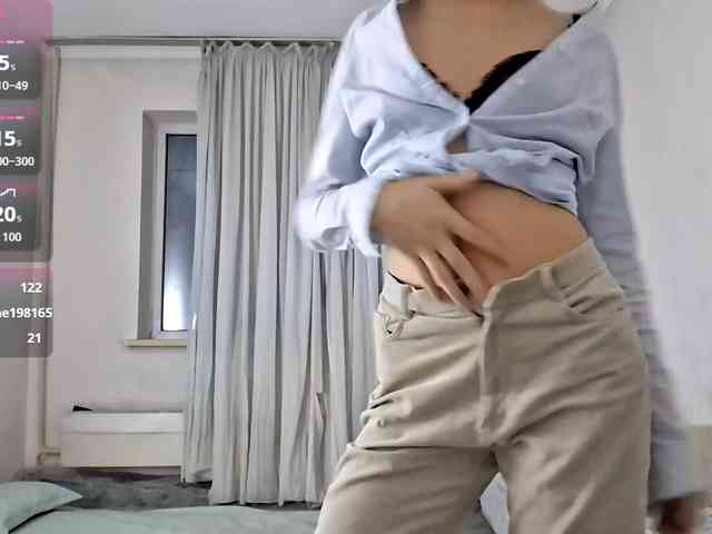 UrSweetieLeigh webcam