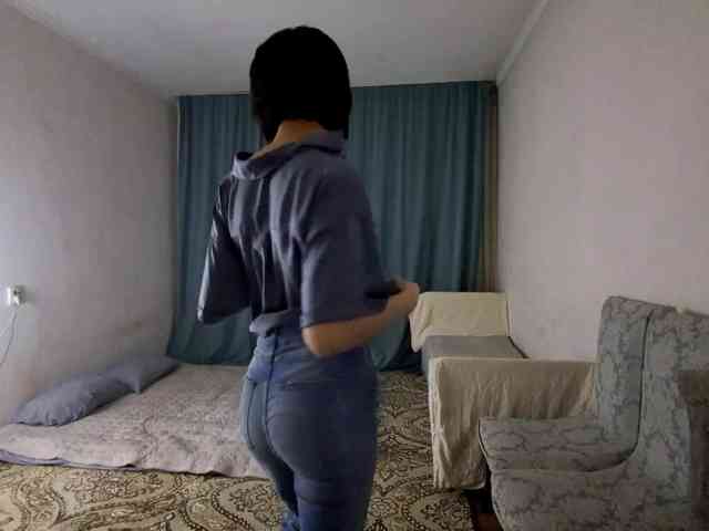 UrSweetieLeigh webcam