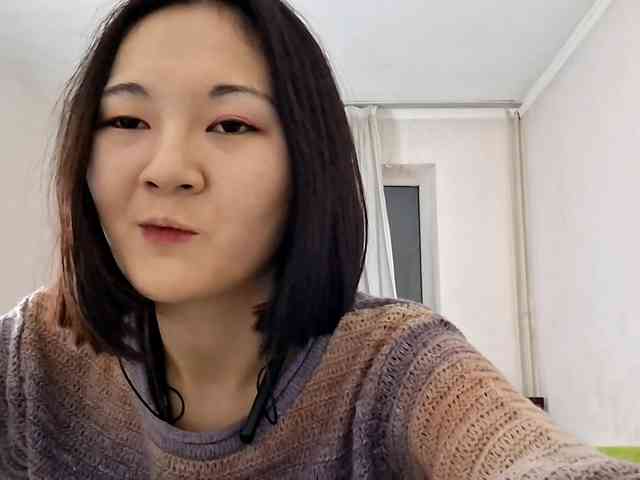 UrSweetieLeigh webcam