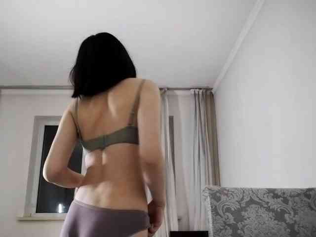 UrSweetieLeigh webcam