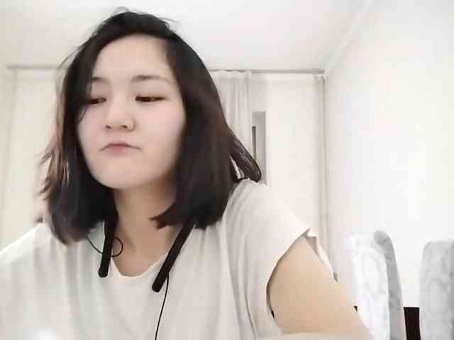 UrSweetieLeigh webcam