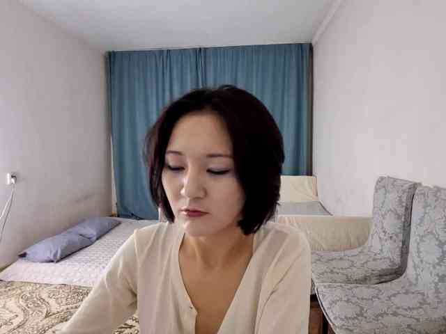 UrSweetieLeigh webcam