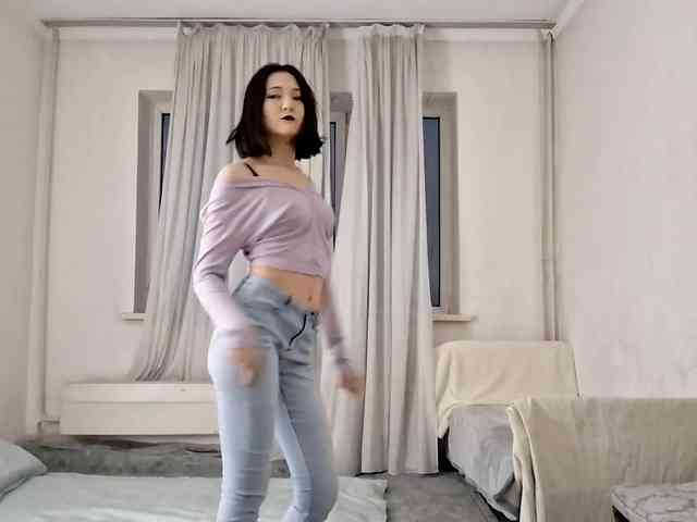 UrSweetieLeigh webcam