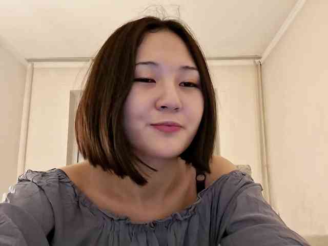 UrSweetieLeigh webcam