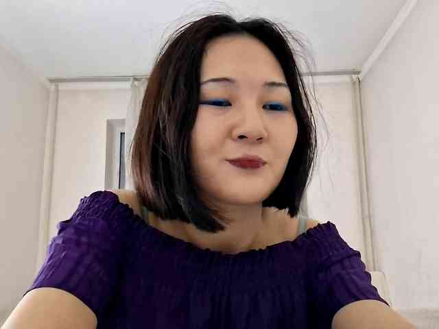 UrSweetieLeigh webcam