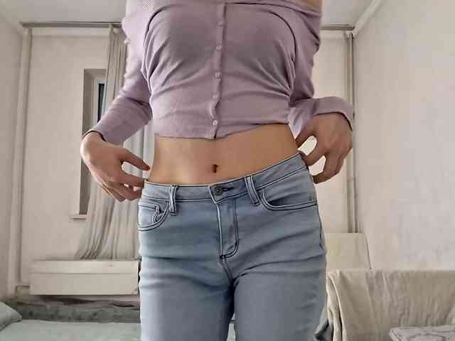 UrSweetieLeigh webcam