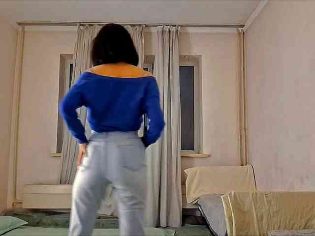 UrSweetieLeigh webcam