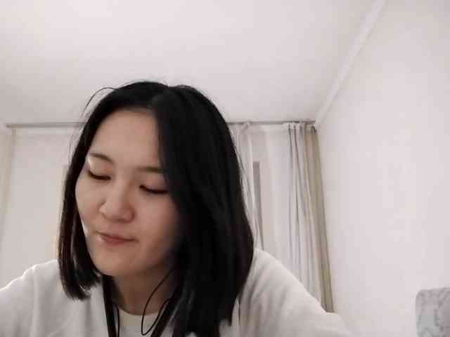 UrSweetieLeigh webcam