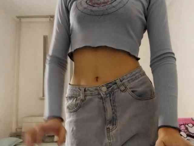 UrSweetieLeigh webcam