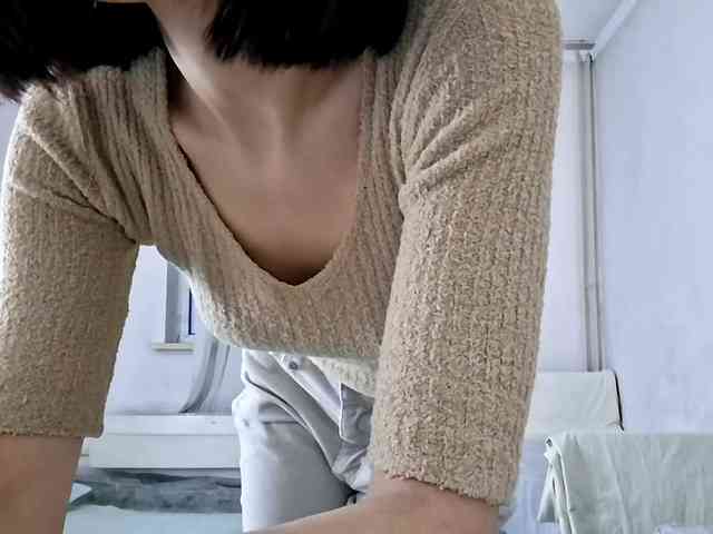 UrSweetieLeigh webcam