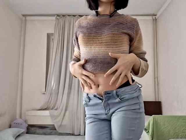 UrSweetieLeigh webcam