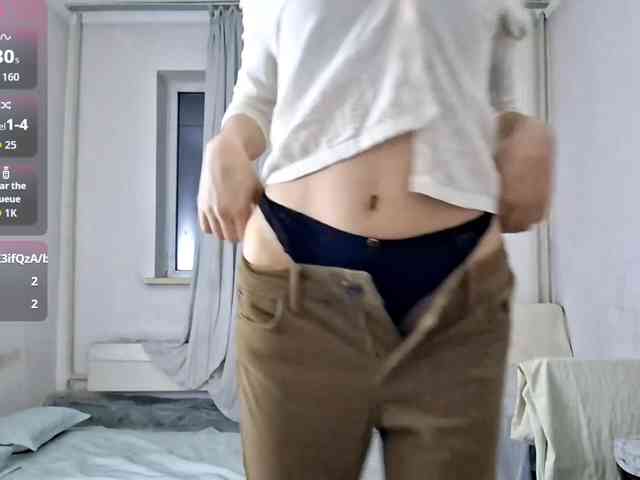 UrSweetieLeigh webcam