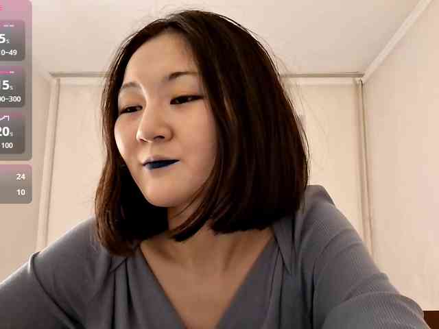 UrSweetieLeigh webcam