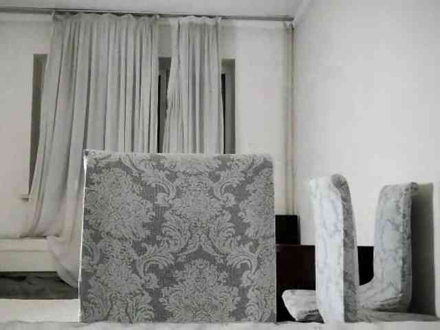 UrSweetieLeigh webcam