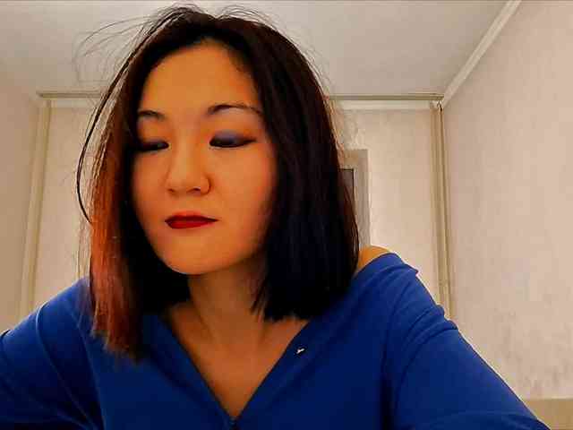 UrSweetieLeigh webcam