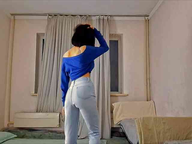 UrSweetieLeigh webcam