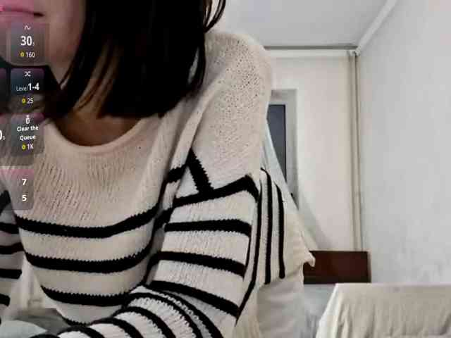 UrSweetieLeigh webcam