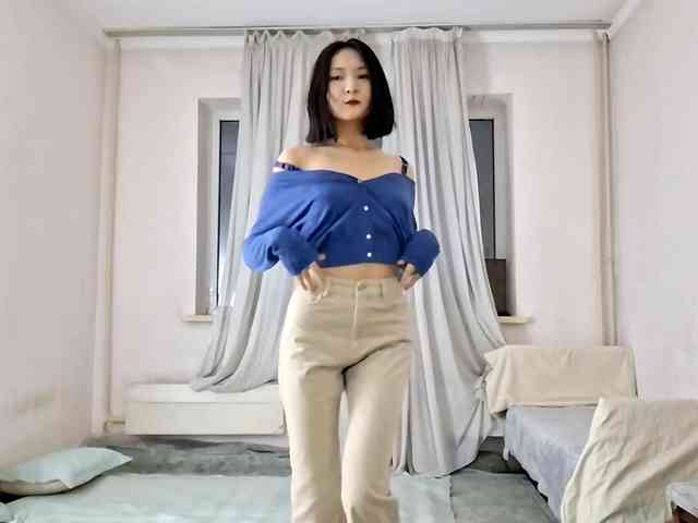 UrSweetieLeigh webcam