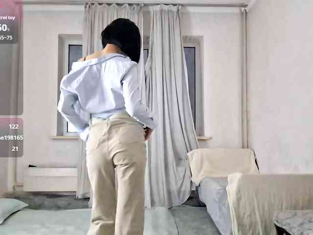 UrSweetieLeigh webcam