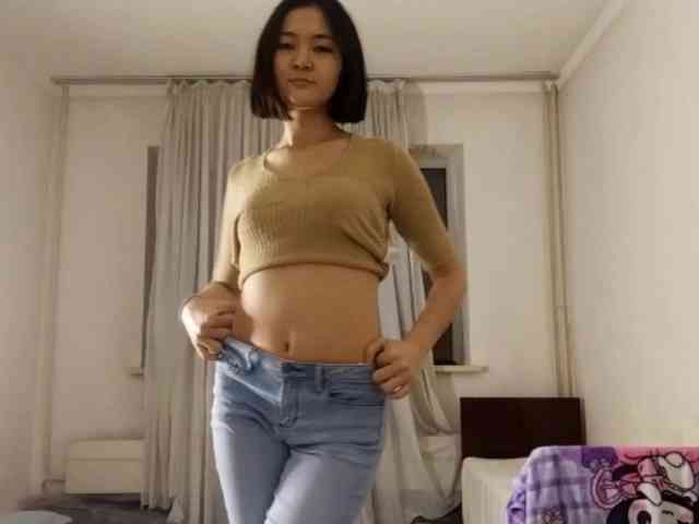 UrSweetieLeigh webcam