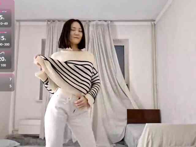 UrSweetieLeigh webcam