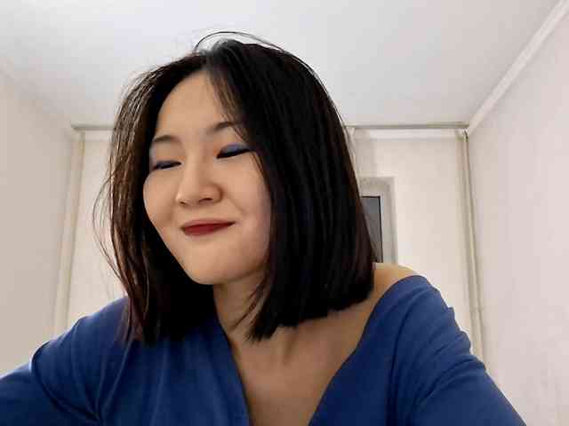 UrSweetieLeigh webcam