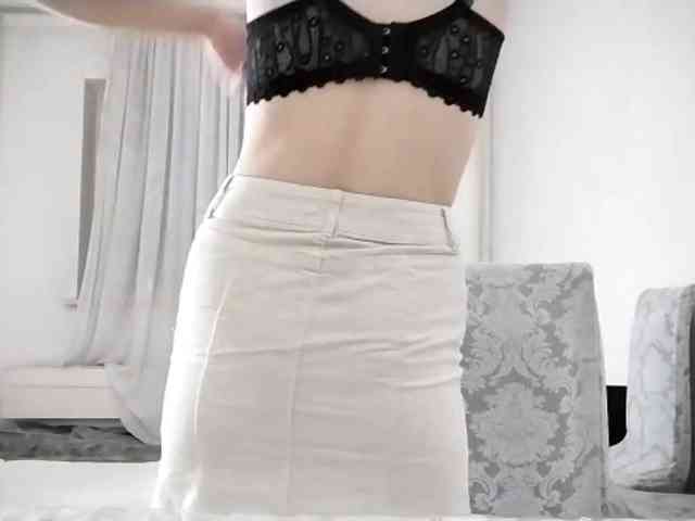 UrSweetieLeigh webcam