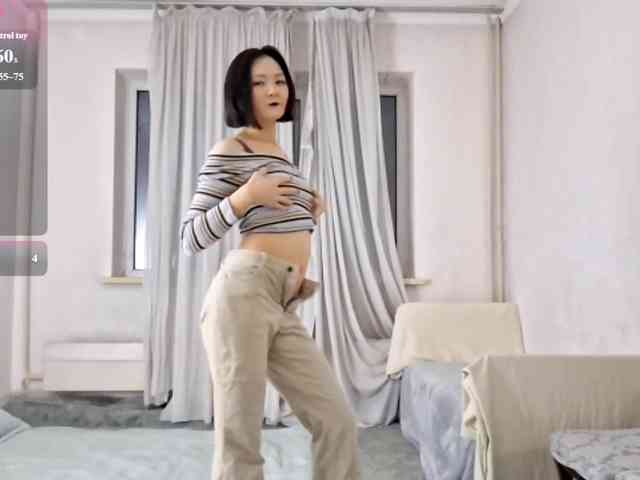 UrSweetieLeigh webcam