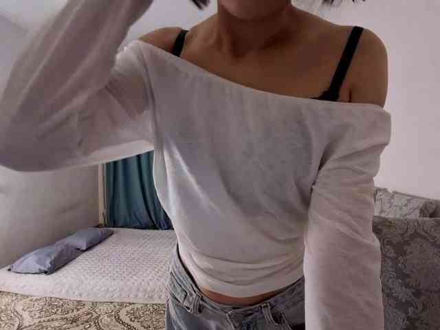 UrSweetieLeigh webcam