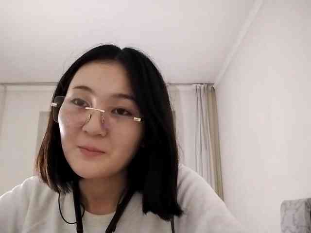 UrSweetieLeigh webcam