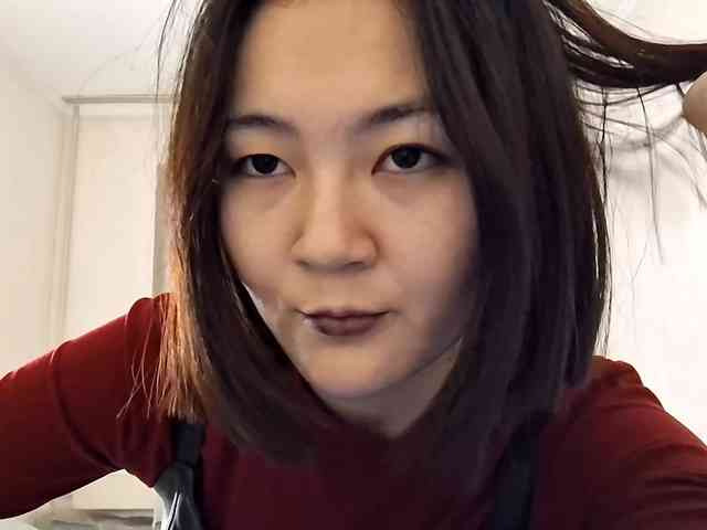 UrSweetieLeigh webcam