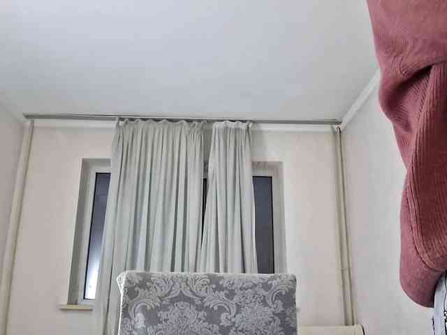 UrSweetieLeigh webcam