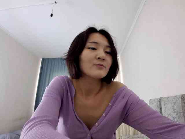 UrSweetieLeigh webcam