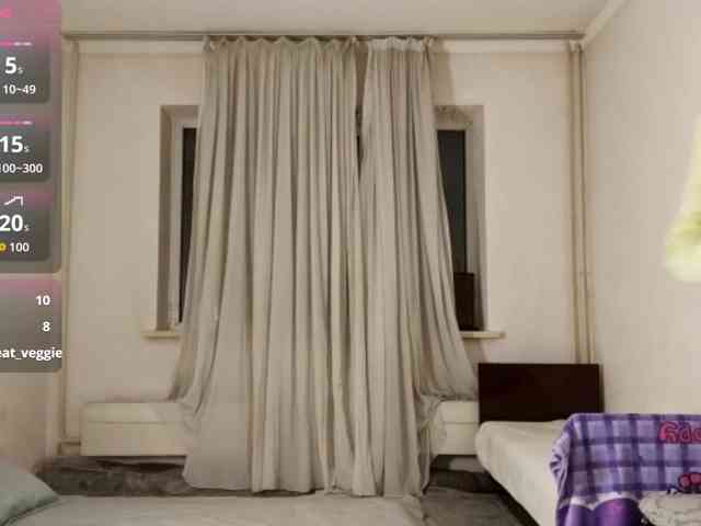 UrSweetieLeigh webcam