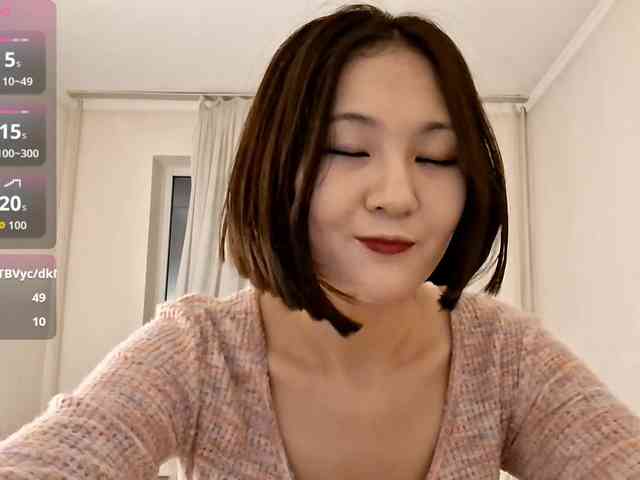 UrSweetieLeigh webcam