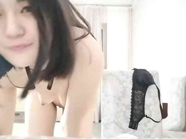 UrSweetieLeigh webcam