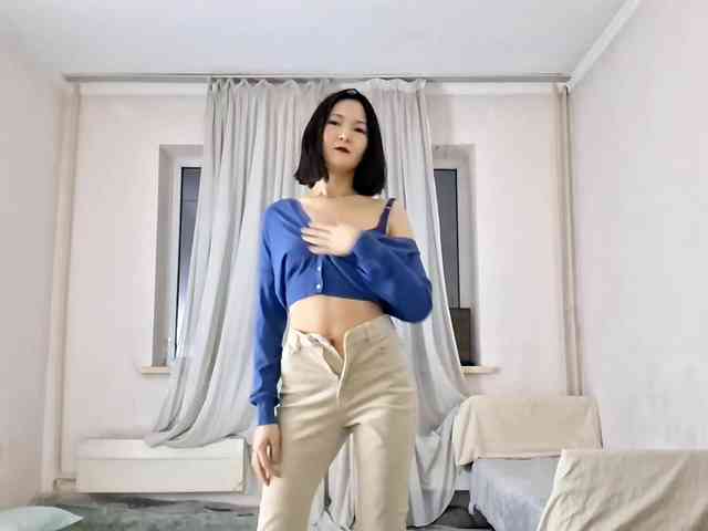 UrSweetieLeigh webcam