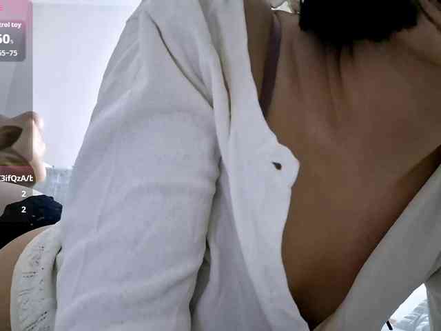 UrSweetieLeigh webcam