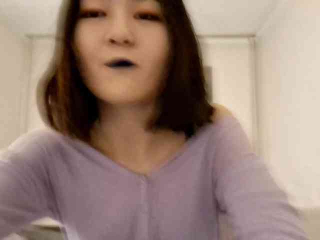 UrSweetieLeigh webcam