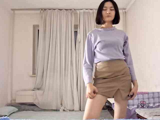 UrSweetieLeigh webcam