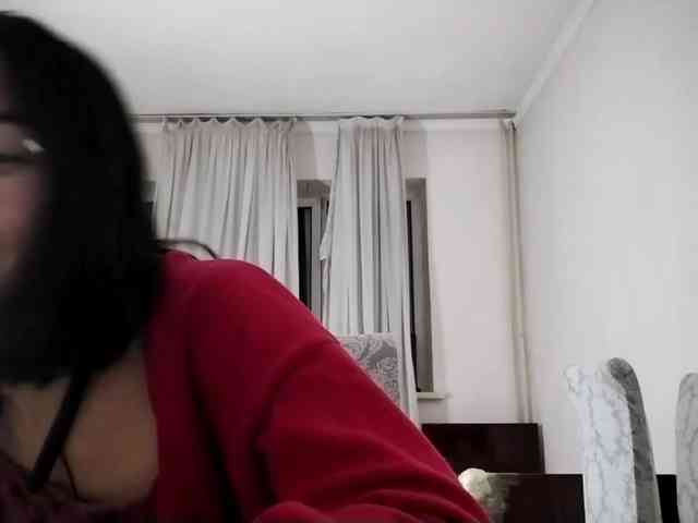 UrSweetieLeigh webcam