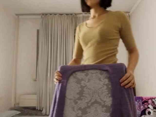 UrSweetieLeigh webcam