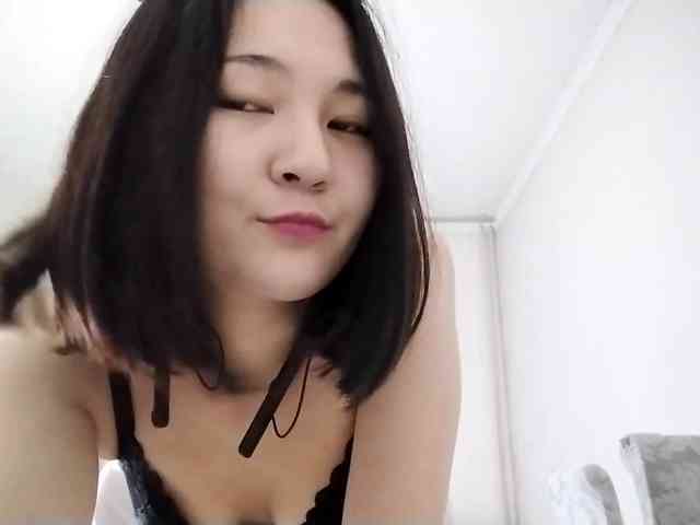 UrSweetieLeigh webcam