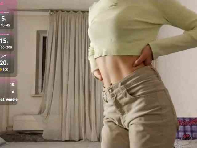 UrSweetieLeigh webcam