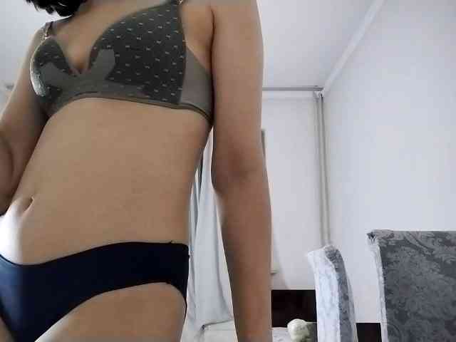 UrSweetieLeigh webcam