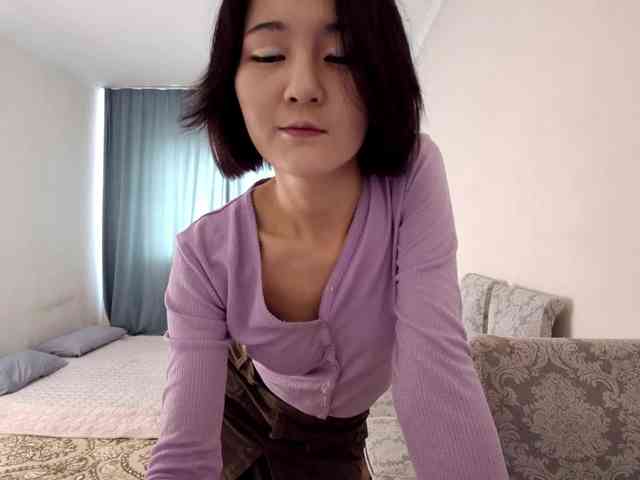 UrSweetieLeigh webcam