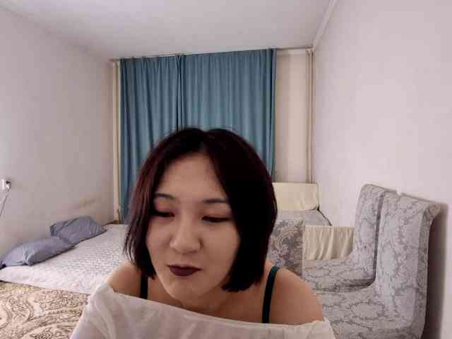 UrSweetieLeigh webcam