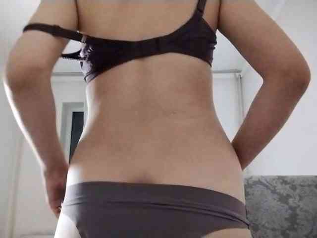 UrSweetieLeigh webcam