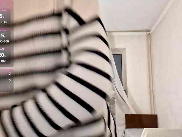 UrSweetieLeigh webcam